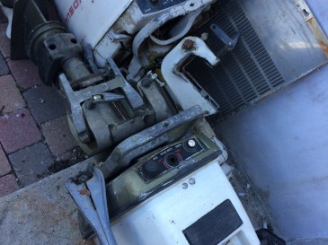 2 Moteurs bateau johnson.